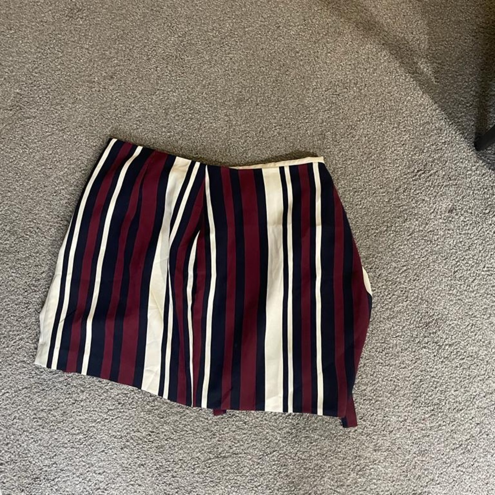 Express wrap skirt size 14